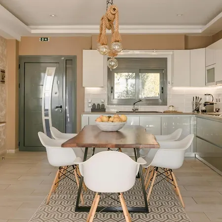 My Kefalonia Lourdas Villa *